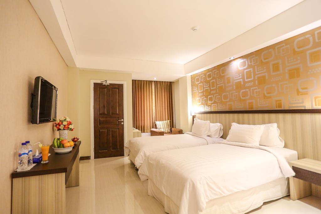 Sylvia Hotel Premier Kupang Kupang  Habitación foto