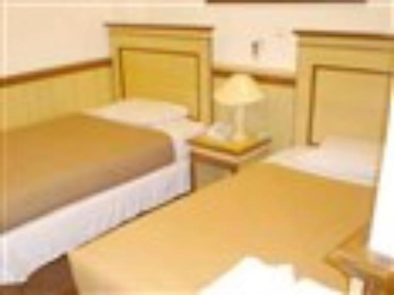 Sylvia Hotel Premier Kupang Kupang  Exterior foto
