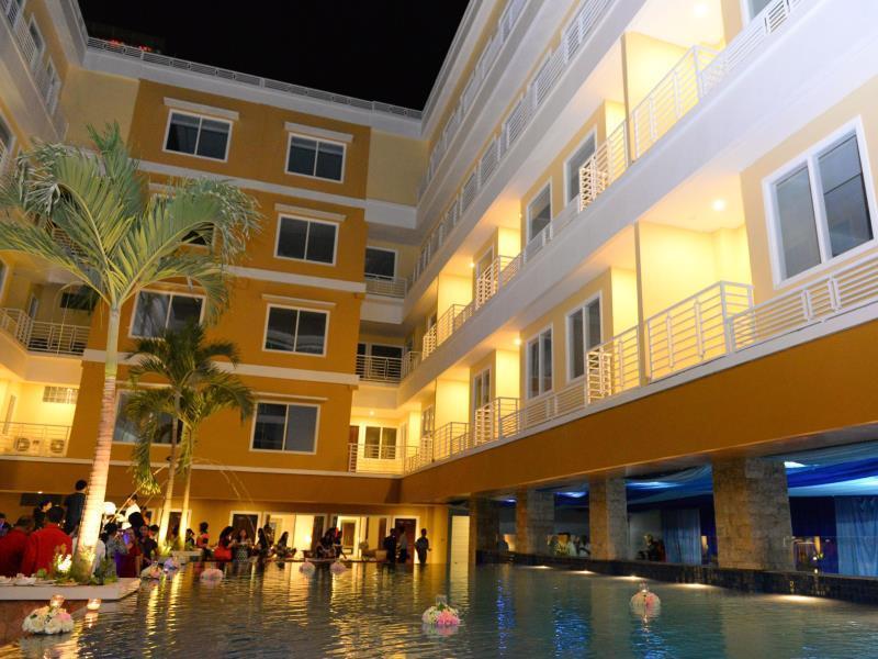 Sylvia Hotel Premier Kupang Kupang  Exterior foto